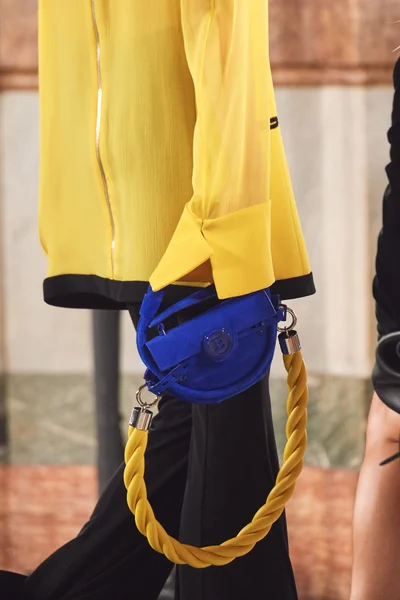Look 117